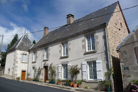   Superbe Propri�t� avec Parc arbor� et d�pendances Maison - 7 pi�ce(s) - 5674 m�