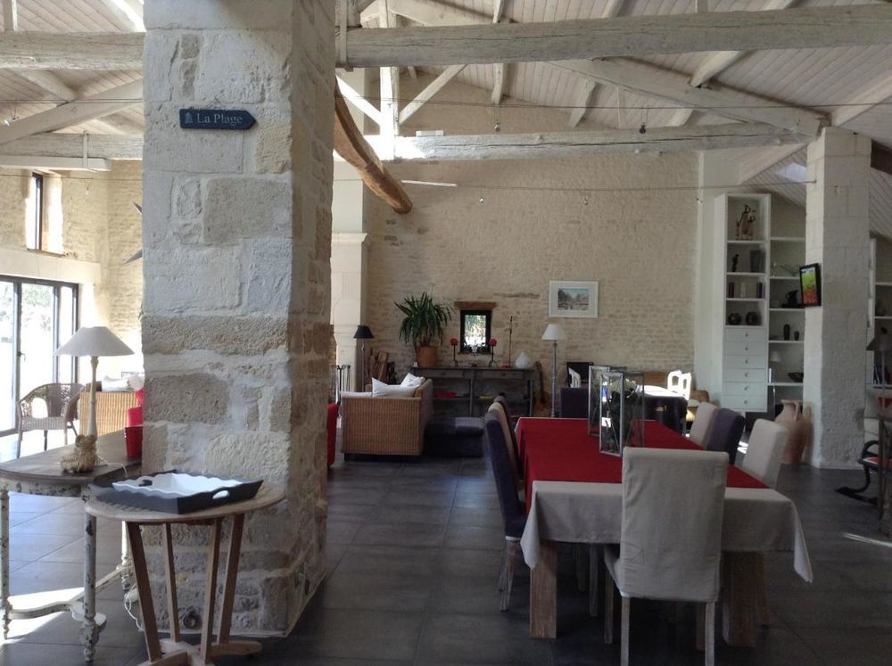 � vendre  Propri�t�/ch�teau La Rochelle (17000)