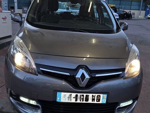 Renault Sc&eacute;nic III Scenic TCe 115 Energy Dynamique 2013 occasion &Eacute;cully 69130