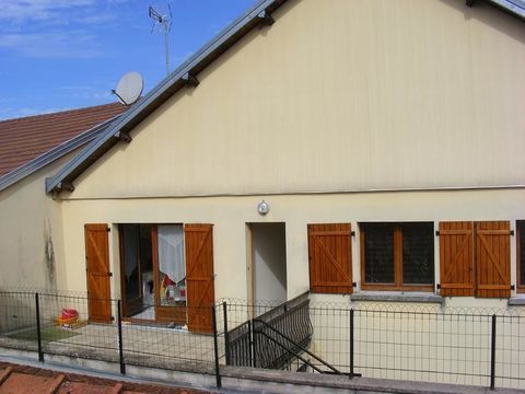   Appartement F3 Melincourt 7 km St Remy 25 km Luxeuil Appartement - 3/4 pi�ce(s) - 101 m�