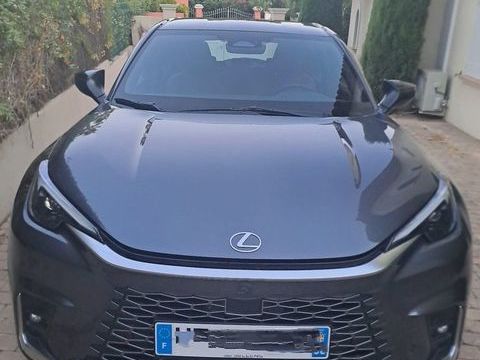 Lexus LBX 2WD Omotenashi 2025 occasion Fr&eacute;jus 83600