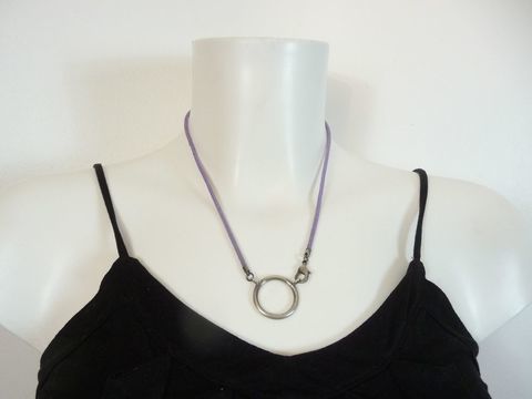 Collier/ Chaine � Lunette Anneau M�tal Argent�  Coton Violet 20 Paris 15 (75)