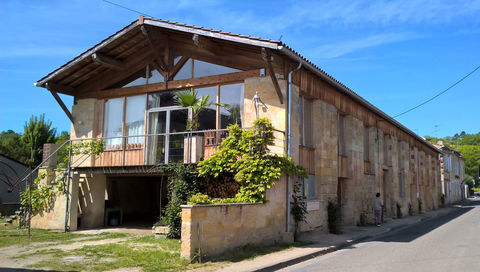   Local pro en duplex � Le Tourne / Langoiran Atelier - 3 pi�ce(s) - 96 m�