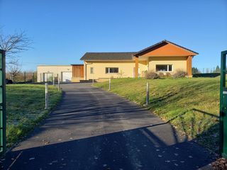  Maison � vendre 4 pi�ces 130 m�