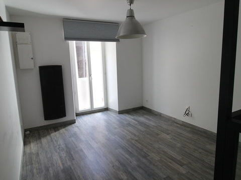   Maison T3 Maison - 3 pi�ce(s) - 49 m�