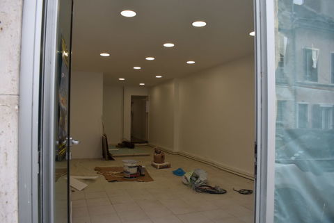 LOCAL TOUS COMMERCES RENOVE CENTRE VILLE MARINES 51 m2 900 95640 Marines