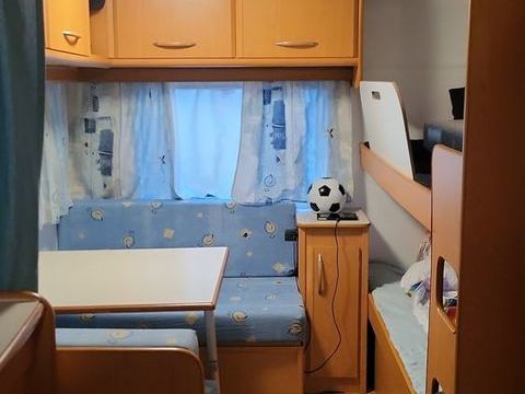 AUTRES Caravane 2003 occasion Le Quesnoy 59530