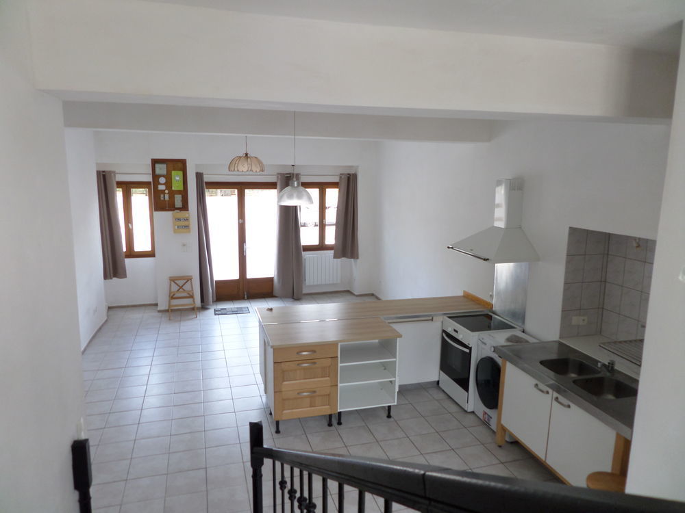 Location Appartement Grand appartement au centre du village Villefranche-d'allier