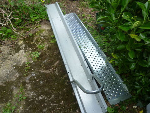 Pi&egrave;ces et &eacute;quipements Moto - Scooter - Quad Pi&egrave;ces et &eacute;quipements Moto - Scooter - Quad  occasion N&eacute;ris-les-Bains 03310