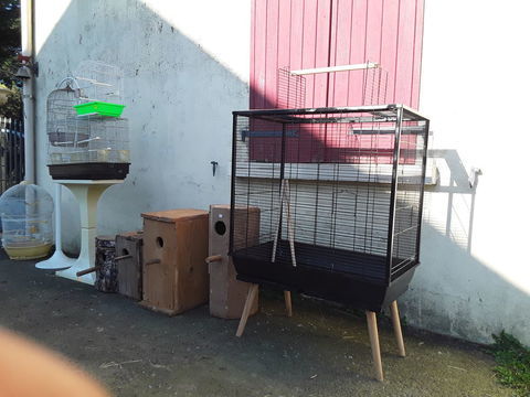 Cage     et accessoires 15 44130 Blain