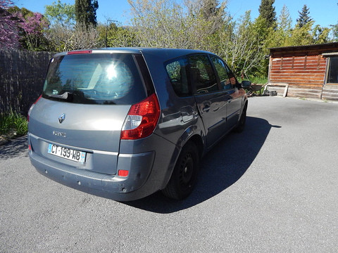 Renault Sc&eacute;nic II Scenic 2.0 dCi 150 Exception 2007 occasion Roquefort-les-Pins 06330