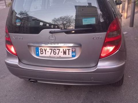 Volkswagen Touran TDI 100 Confort 5pl 2003 occasion Marseille 13007