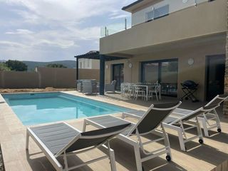 Location  Maison - Villa 