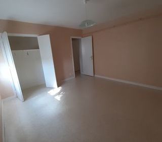  Appartement � louer 3 pi�ces 84 m�