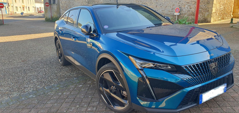 Peugeot 408 PHEV 225 e-EAT8 GT 2023 occasion Parc&eacute;-sur-Sarthe 72300