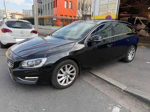 Volvo V60 D3 150 ch Stop&Start Geartronic 6 Summum 2016 occasion V&eacute;nissieux 69200