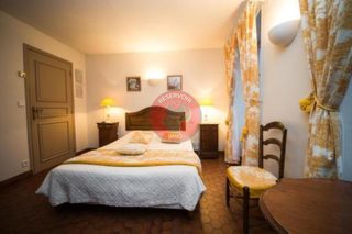  Immeuble � vendre 15 + pi�ces 437 m�