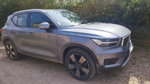 Volvo XC40 D3 AdBlue 150 ch Geartronic 8 Momentum 2018 occasion Nevers 58000