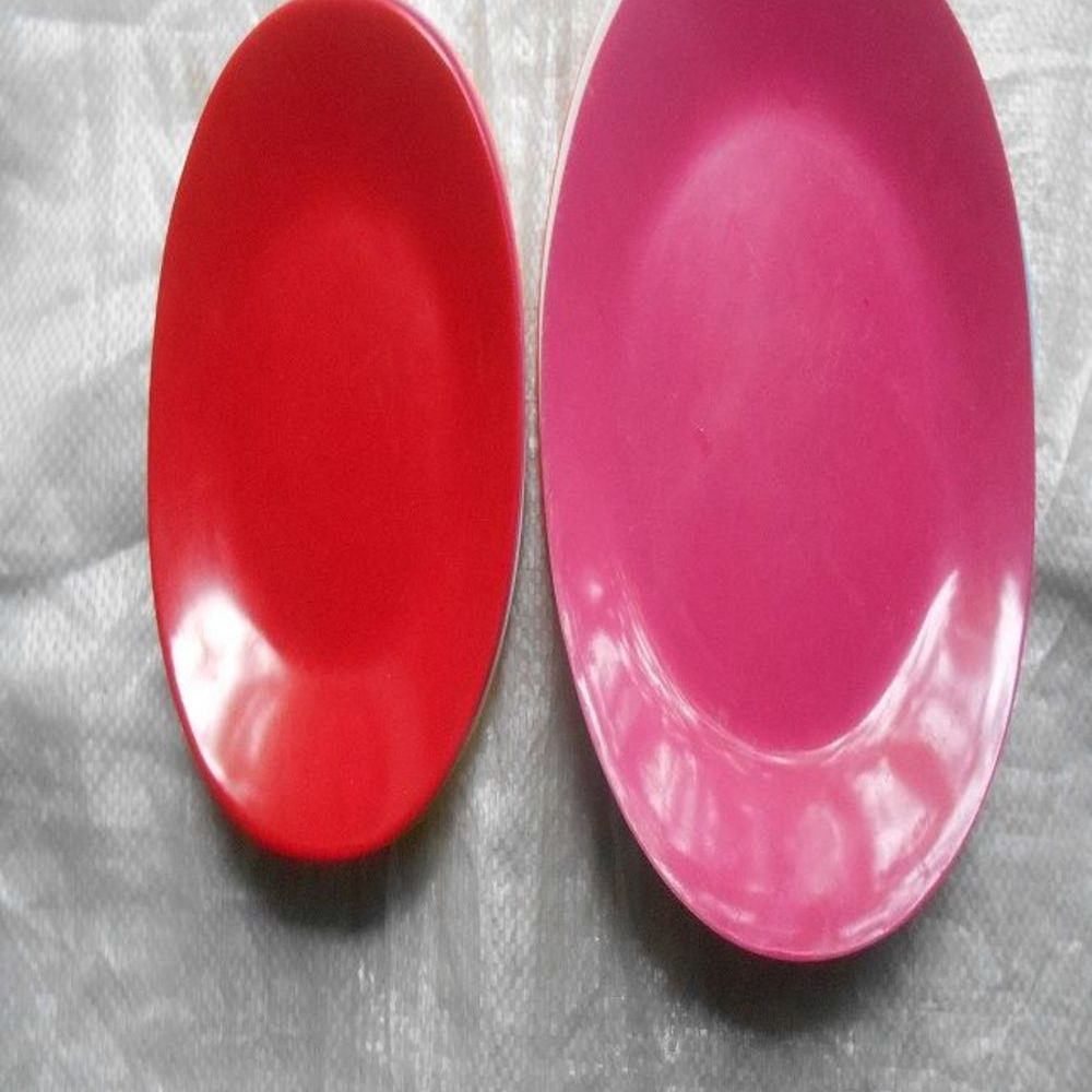 LOT DE RAVIERS ET ASSIETTES EN MELAMINE Jardin