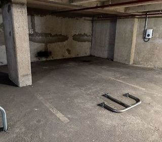  Parking / Garage � louer 12 m�