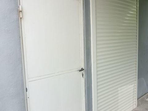   Local de rangement, stockage 300� par mois Maison - 2/3 pi�ce(s) - 29 m�