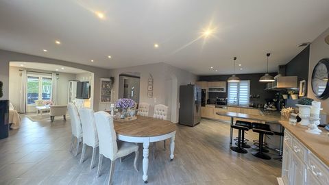   Maison 165 m2 avec jardin et terrasse - Gare � pied Maison - 6 pi�ce(s) - 165 m�