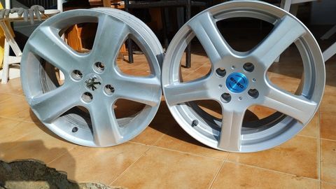 Pi&egrave;ces et &eacute;quipements Voiture Pi&egrave;ces et &eacute;quipements Voiture  occasion Saint-Cirq-Madelon 46300