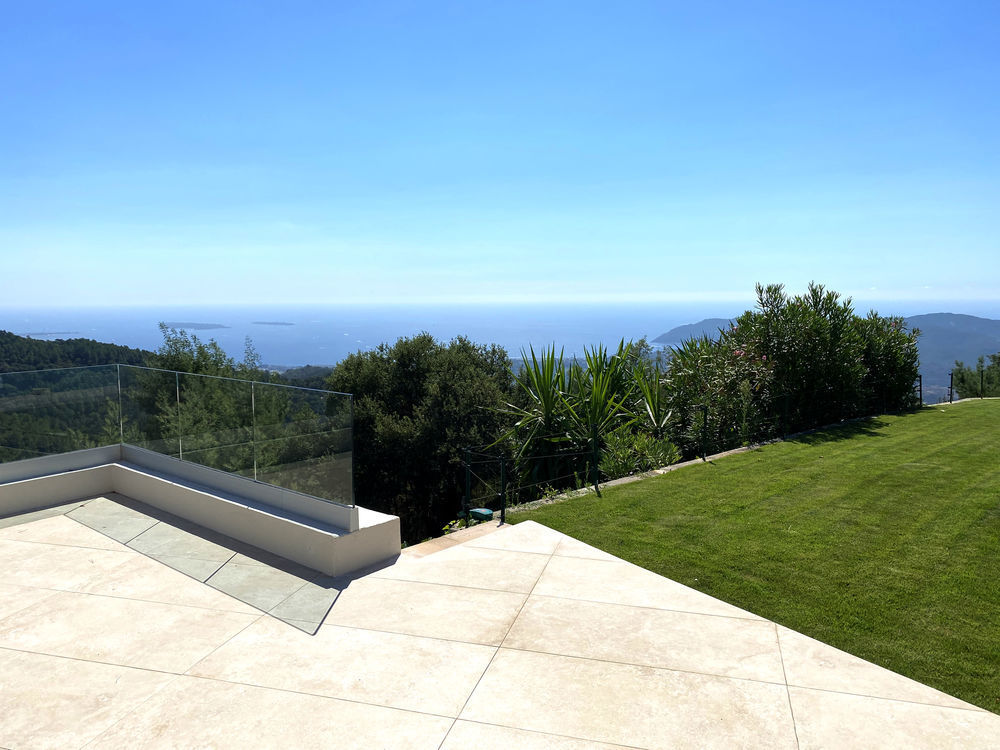 � vendre  Villa Mandelieu-la-Napoule (06210)