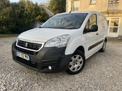 Peugeot Partner PARTNER FOURGON STANDARD 1.6 BLUEHDI 100 S&S BVM5 PREMIUM PACK 2017 occasion Bassens 33530