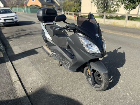 Scooter PEUGEOT 2018 occasion Le Mans 72000