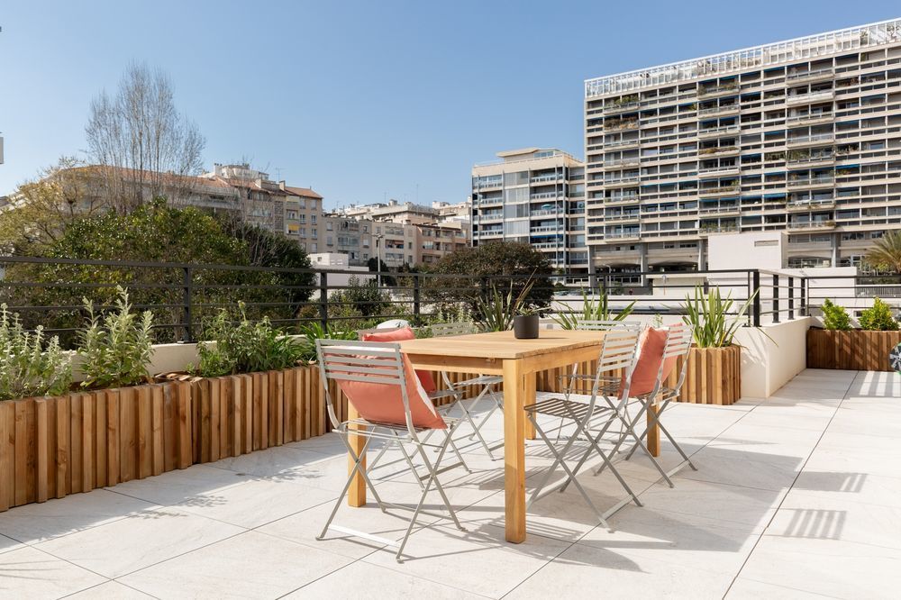   Marseille 8