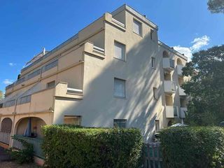  Parking / Garage � louer 10 m�