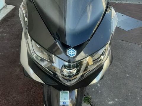 Scooter PIAGGIO 2012 occasion Carri&egrave;res-sur-Seine 78420