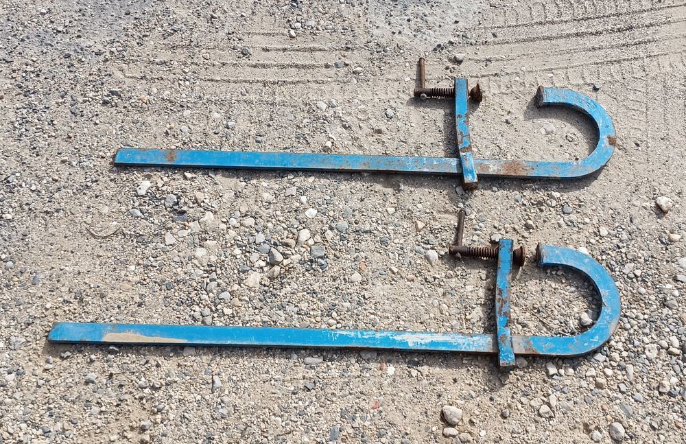 paire Serre joints &agrave; vis pour cimentier 600/135 Bricolage