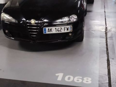 Alfa Romeo 147 1.6i T.S. 105 Distinctive 2006 occasion Clichy 92110