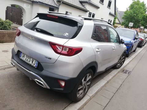 Kia Stonic gris fonc&eacute; 2023 occasion Tr&eacute;mery 57300