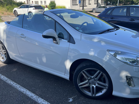 Peugeot 308 CC 1.6 THP 16V 140ch F&eacute;line A 2009 occasion Saint-D&eacute;sert 71390