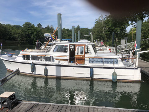 Bateaux &agrave; moteur Bateau fluvial 1969 occasion La Fert&eacute;-sous-Jouarre 77260