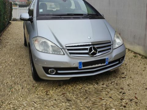 Mercedes Classe A 180 CDI Contact Autotronic CVT 0 occasion Marennes 17320