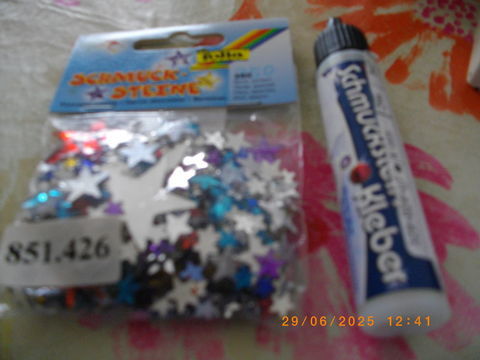 UN PAQUET DE PIERRES DECORATIVES  ETOILES  + TUBE DE COLLE 15 Perros-Guirec (22)