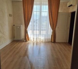  Appartement � louer 5 pi�ces 135 m�