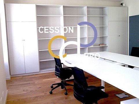 BUREAUX  DE GRAND STANDING AVEC JARDIN ET PISCINE A LOUER EN CENTRE VILLE 4600 30000 Nimes