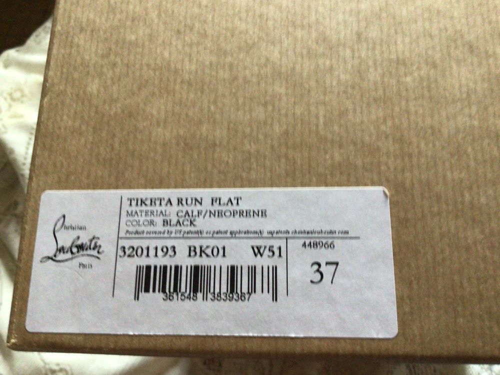BO&Icirc;TE &Agrave; CHAUSSURES LOUBOUTIN Chaussures