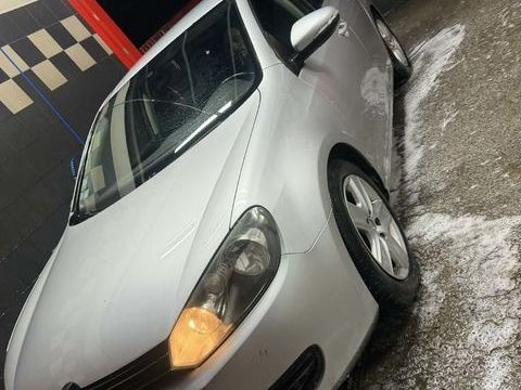 Volkswagen Golf 2.0 TDI 110 FAP CR Confortline 2009 occasion Nantes 44000