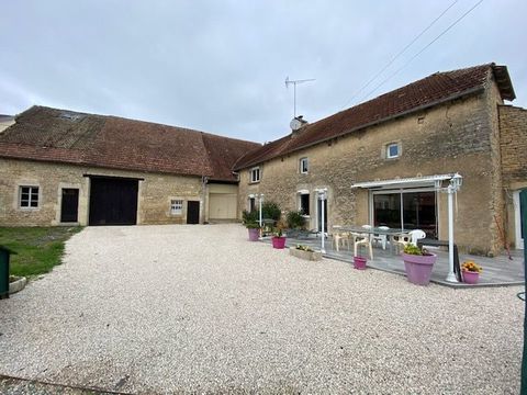   Corps de ferme Grande Maison dans les Vosges Ferme - 7 pi�ce(s) - 240 m�