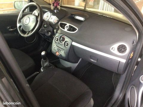 Pi&egrave;ces et &eacute;quipements Voiture Pi&egrave;ces et &eacute;quipements Voiture  occasion Saint-Marcel 08460