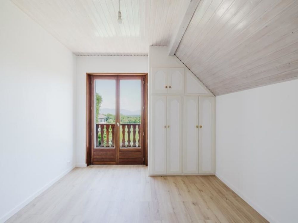 � vendre  Maison �chenevex (01170)