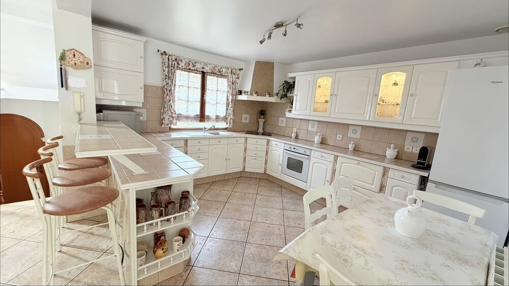 Vente Maison BIEN ARCHITECTE 265 m2.Sous sol 100 m2(Hsp3m),Jardin 669m2, Noisy-le-sec