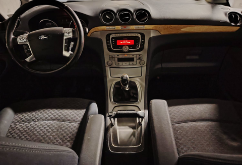 Ford Galaxy II 2.0 145 Ghia 2008 occasion Rennes 35700