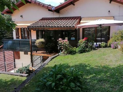   MAISON ATYPIQUE AVEC BEAUCOUP DE CHARME Maison - 6 pi�ce(s) - 125 m�